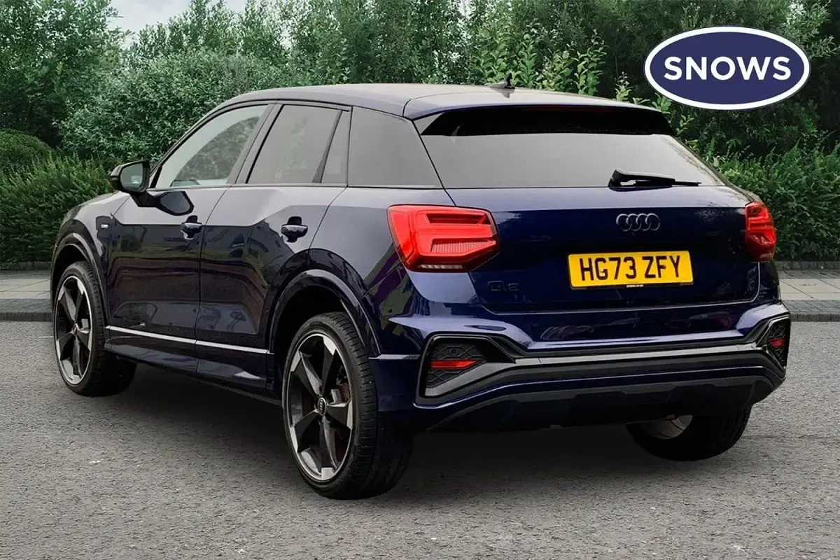 Used Audi Q2 Black Edition 150 HP (110 kW) 2024 Blue SUV
