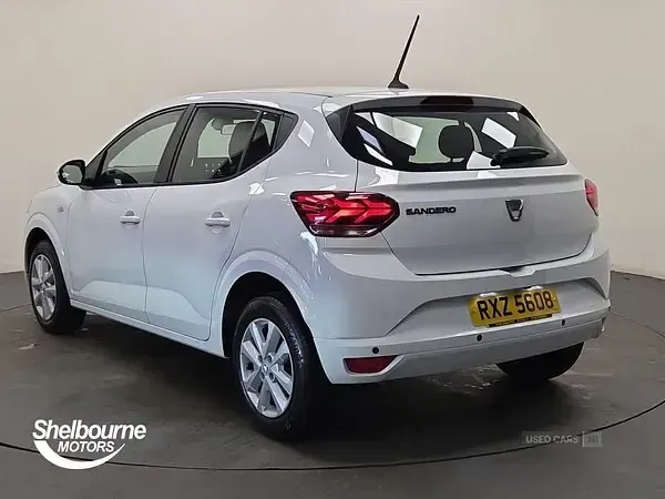 Used Dacia Sandero Comfort 91 HP (66 kW) 2022 White Hatchback