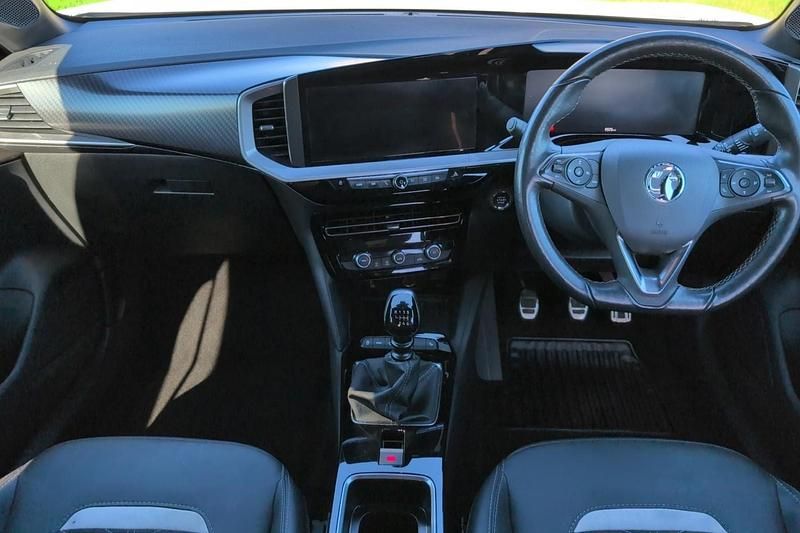 Used Vauxhall Mokka Ultimate 136 HP (100 kW) 2023 White SUV