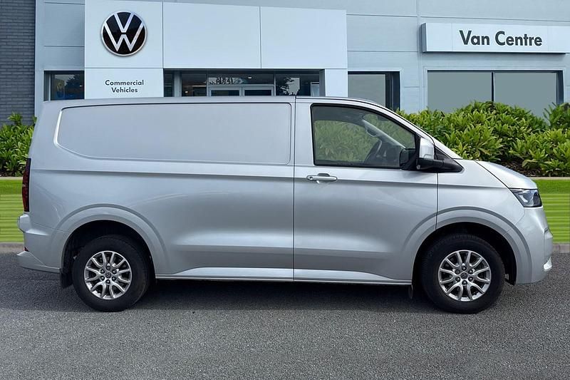 Usado VW Transporter Pro 110 HP (80 kW) 2025 Cinzento Van