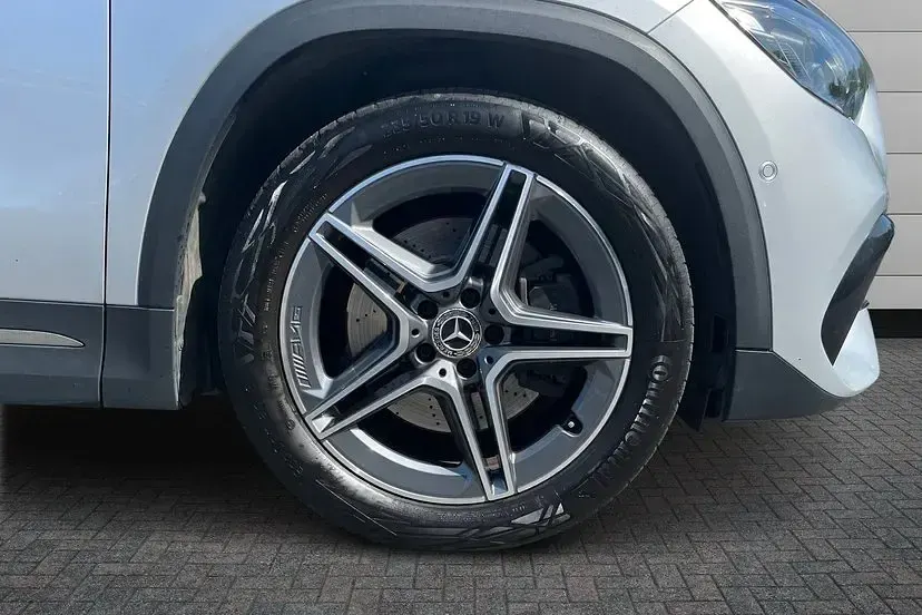 Used Mercedes GLA250 AMG line 221 HP (162 kW) 2020 Iridium silver SUV