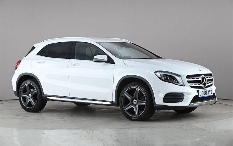 Begagnad Mercedes GLA220 AMG Line Premium 177 HK (130 kW) 2018 SUV