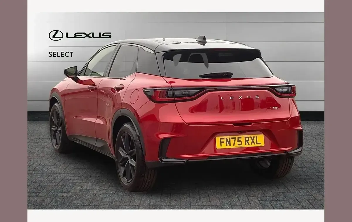 Used Lexus LBX 136 HP (100 kW) 2026 Red SUV