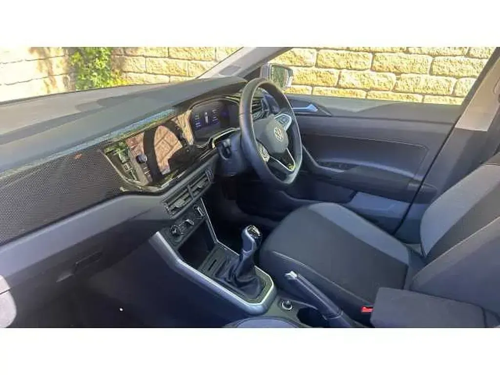 Second-hand VW Polo Life 95 CP (69 kW) 2024 Other Hatchback