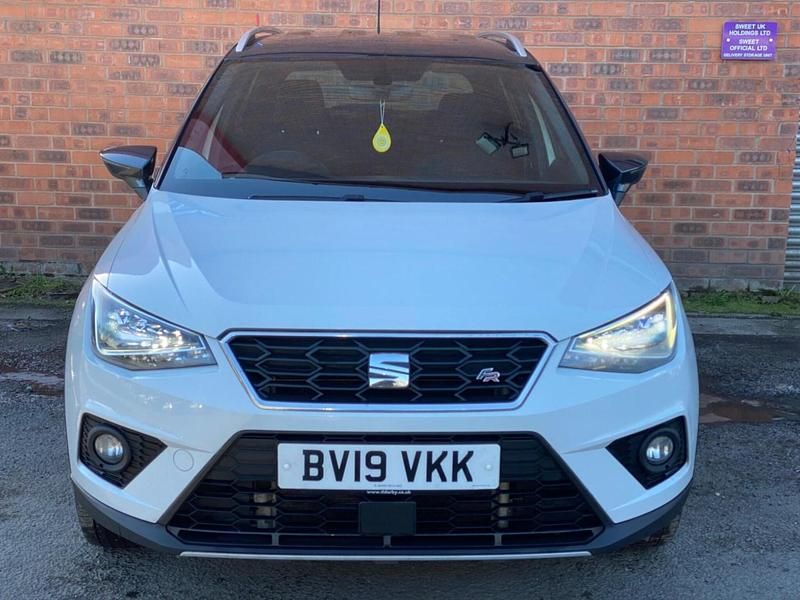 Used Seat Arona FR 115 HP (84 kW) 2019 White SUV
