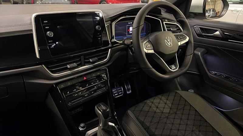 New VW T-Roc R-line 150 HP (110 kW) 2025 Pure white SUV