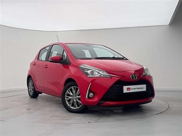 Red Used 2017 Toyota Yaris Hatchback | £9,699 (Fair price) - Image 1/4