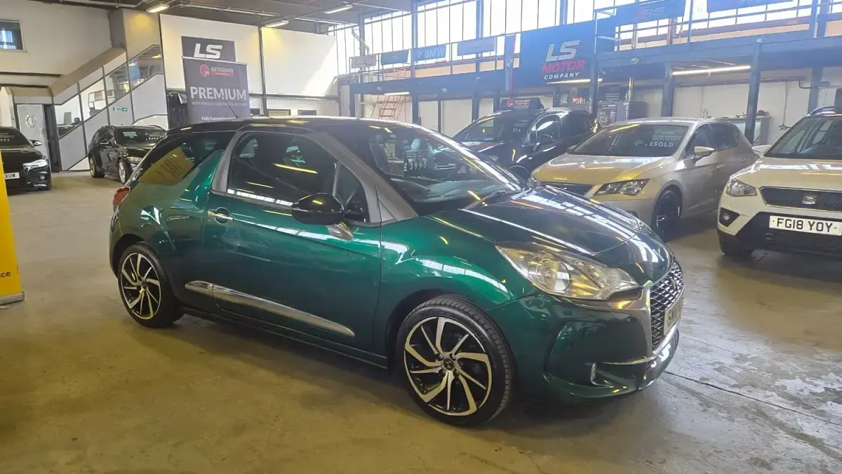 Used DS Automobiles DS3 Connected Chic 2018 Green Hatchback