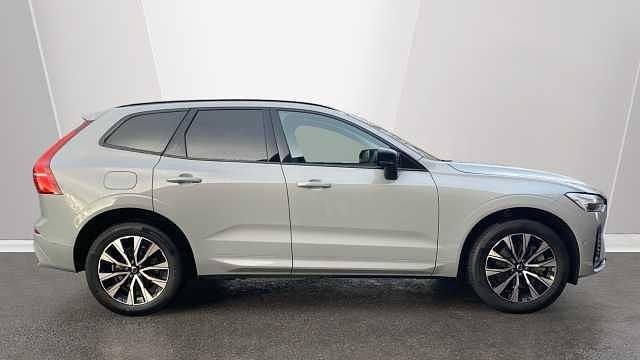 Used Volvo XC60 Plus 250 HP (183 kW) 2024 Grey SUV