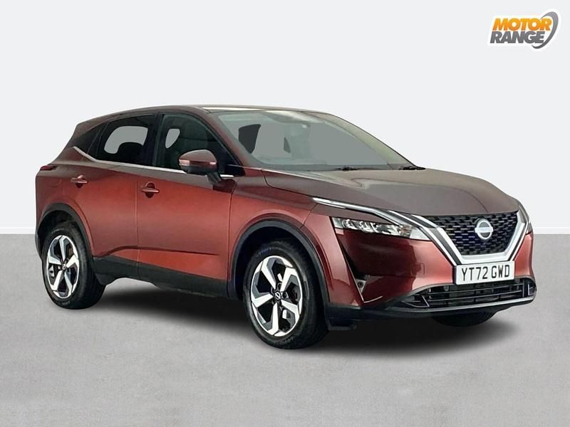 Red Used 2022 Nissan Qashqai N-Connecta SUV | £20,695 (A bit pricey) - Image 1/4