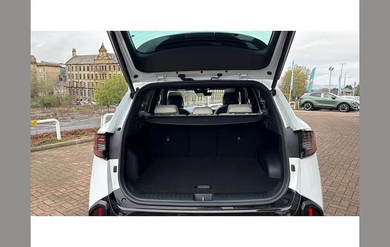 Used Kia Sportage GT-Line S 234 HP (172 kW) 2025 White SUV