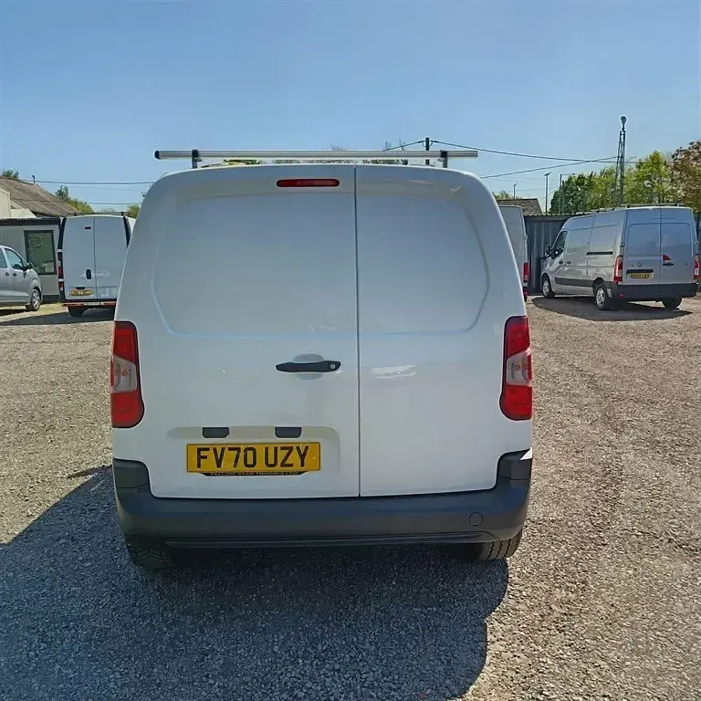 Używany Citroën Berlingo 2021 Biały Minivan