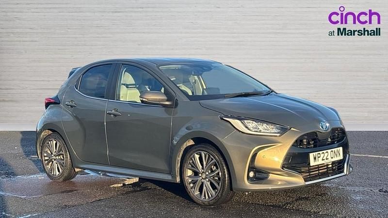 Used Toyota Yaris Hybrid 116 HP (85 kW) 2022 Bronze