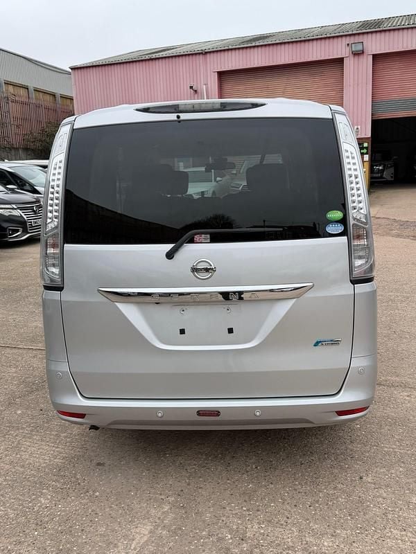 Used Nissan Serena 2016 Silver MPV