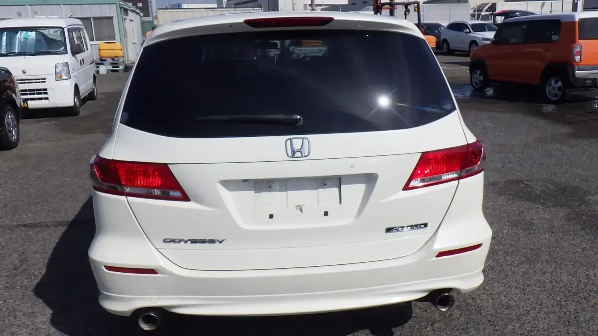 Used Honda Odyssey 203 HP (149 kW) 2011 White MPV
