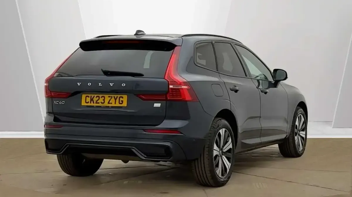 Used Volvo XC60 Plus 249 HP (183 kW) 2023 SUV