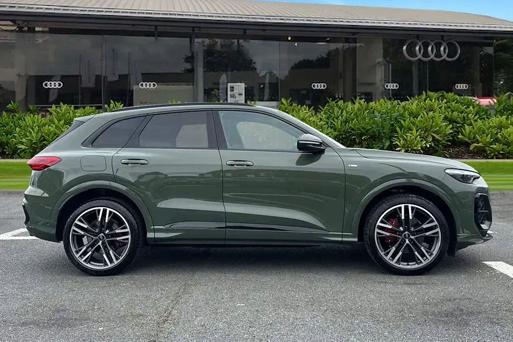 Used Audi Q5 Performance 204 HP (150 kW) 2026 Green SUV