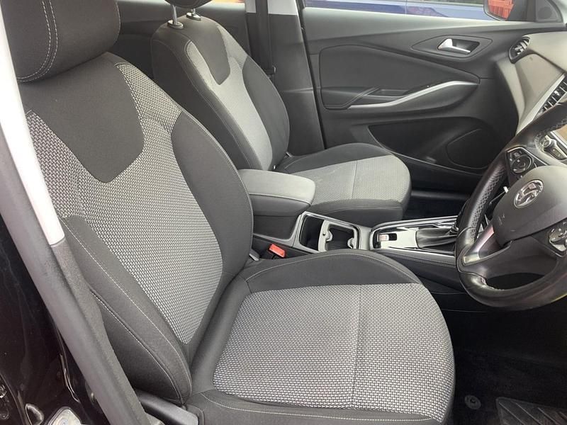 Used Vauxhall Grandland X 130 HP (95 kW) 2018 Black SUV