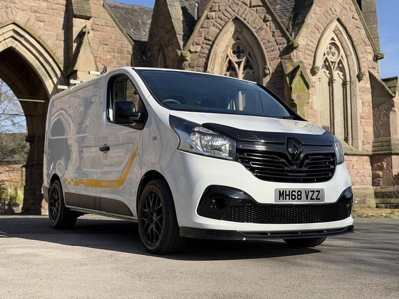 Used Renault Trafic Business 2019 White MPV