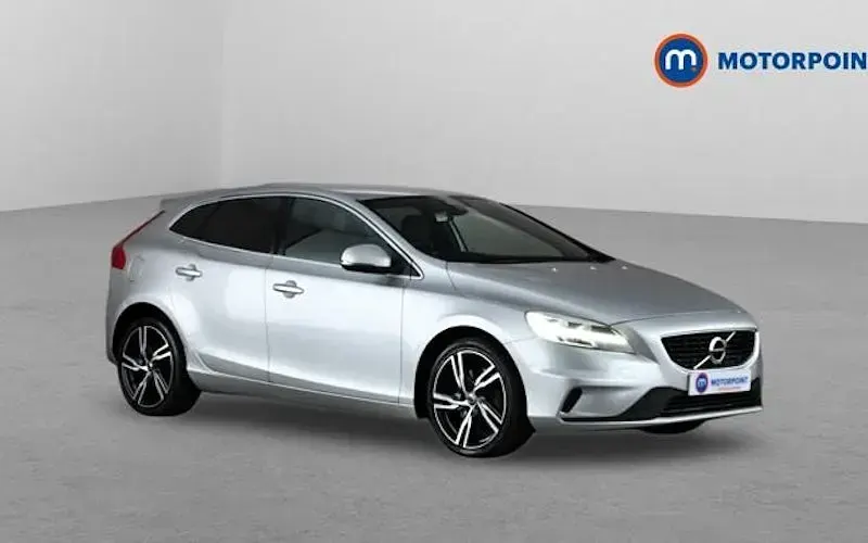 Used Volvo V40 R-Design Pro 152 HP (111 kW) 2018 Hatchback