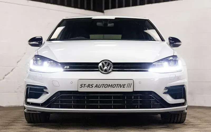 Used VW Golf VII R 400 HP (294 kW) 2020 Red Hatchback