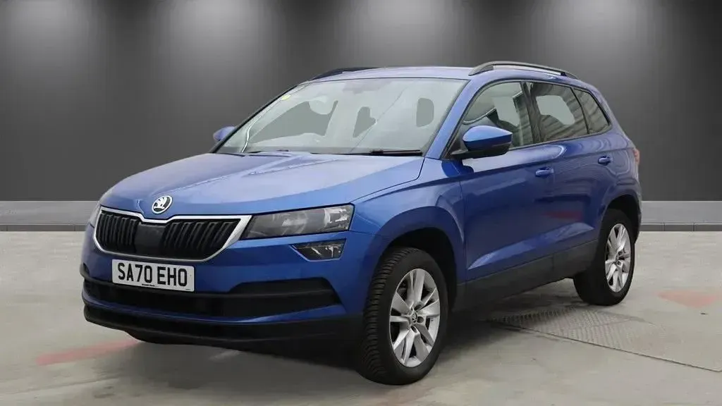 Used Skoda Karoq SE Technology 150 HP (110 kW) 2020 Blue SUV