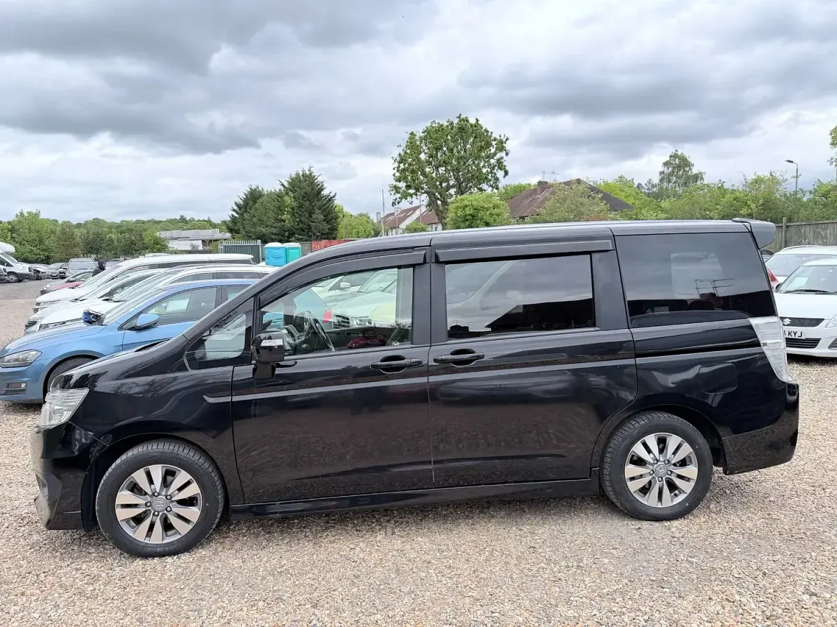 Used Honda Stepwgn 2013 Black MPV