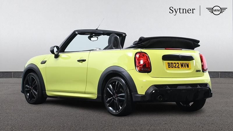 Used Mini Cooper Sport 134 HP (98 kW) 2022 Yellow Hatchback