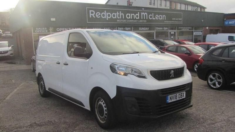 White Used 2018 Peugeot Expert Van | £7,995 (Good price) - Image 1/4