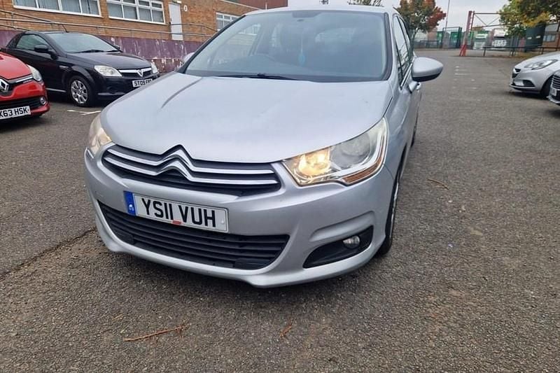 Silver Used 2011 Citroën C4 VTR Sport Hatchback | £2,295 (Good price) - Image 1/1