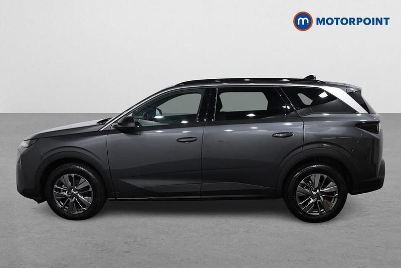 Used Peugeot 5008 Allure 145 HP (106 kW) 2025 Grey SUV