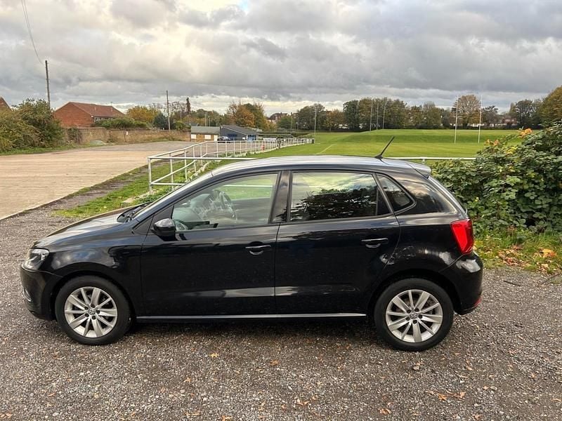 Black Used 2015 VW Polo SE Hatchback | £6,499 (Fair price) - Image 1/4