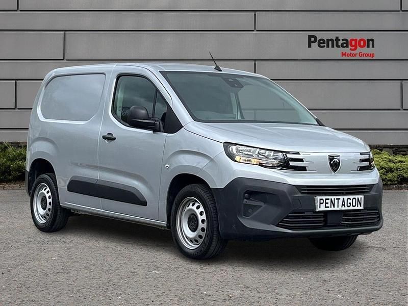 Silver Used 2024 Peugeot Partner MPV | £14,995 (Fair price) - Image 1/4