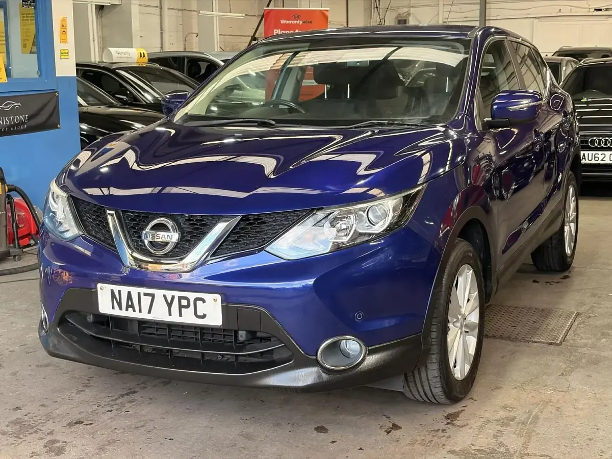 Used Nissan Qashqai Acenta 108 HP (79 kW) 2017 Blue SUV