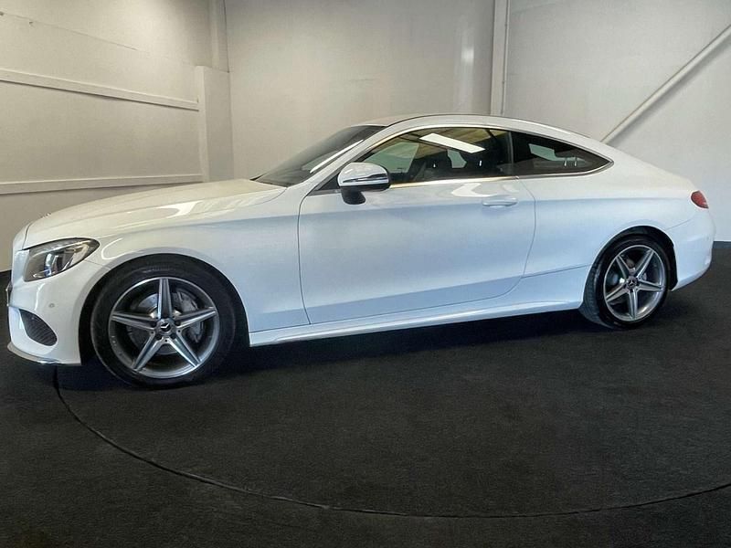 Used Mercedes C220 AMG line 170 HP (125 kW) 2018 White Coupe