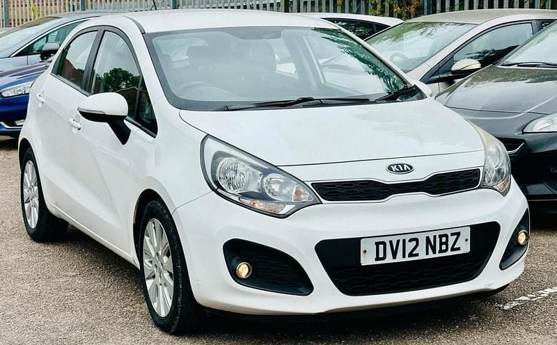 White Used 2012 Kia Rio 2 Hatchback | £3,290 (Fair price) - Image 1/4