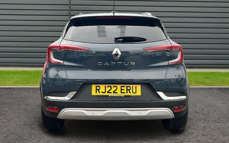 Used Renault Captur SE 91 HP (66 kW) 2022 SUV