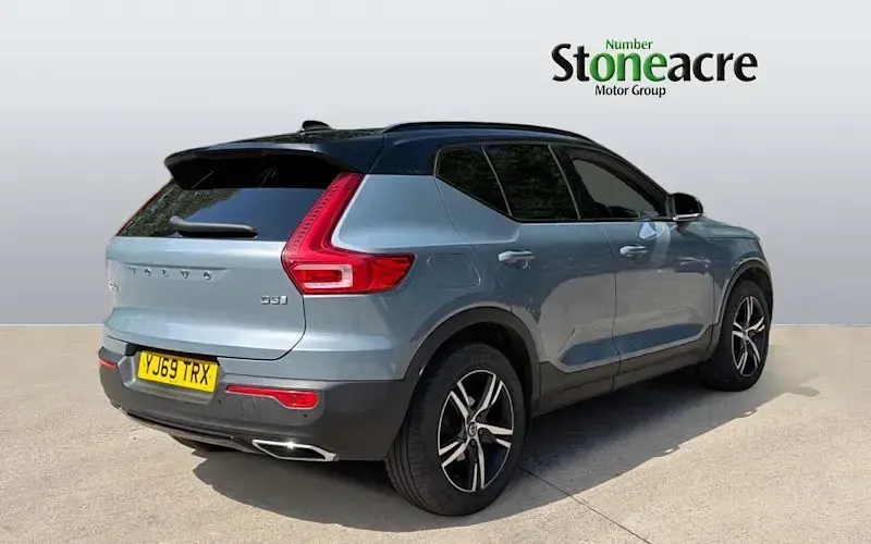Used Volvo XC40 R-Design 150 HP (110 kW) 2019 Grey SUV