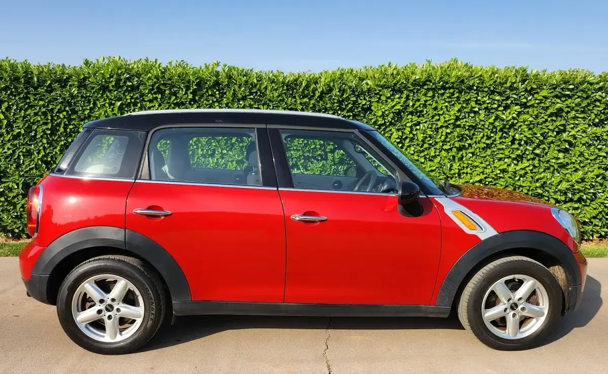 Used Mini Cooper 2013 Red Hatchback