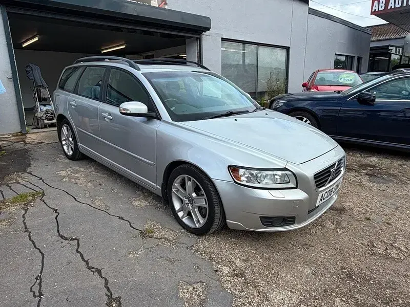 Used Volvo V50 SE 180 HP (132 kW) 2008 Silver Estate