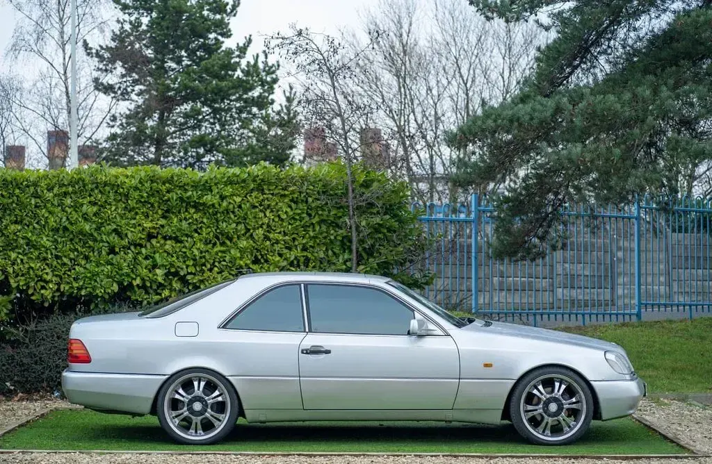 Used Mercedes S500 320 HP (235 kW) 1994 Silver Sedan
