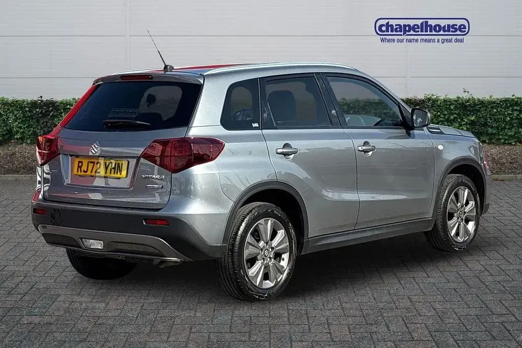 Käytetty Suzuki Vitara SZ-T 2023 Harmaa Katumaasturi