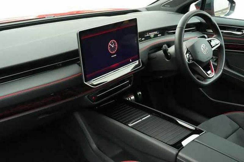 New VW ID.7 GTX 250 kW (340 HP) 2025 Red Estate