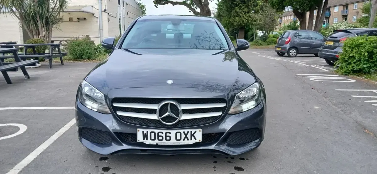 Usado Mercedes C220 Executive 2017 Cinzento Sedan