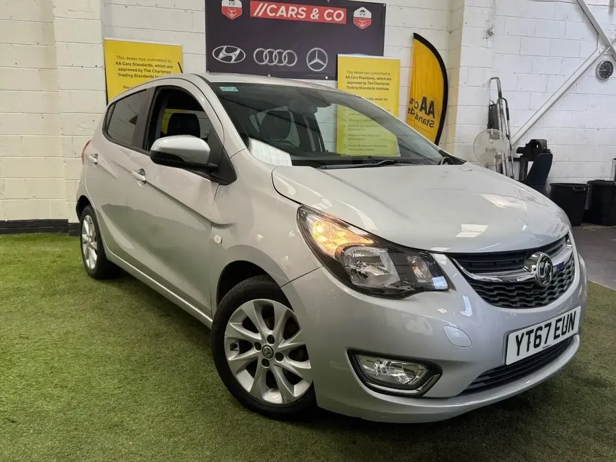 Used Vauxhall Viva 75 HP (55 kW) 2017 Silver Hatchback