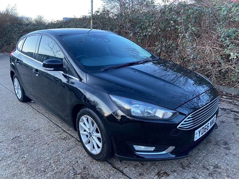 Used Ford Focus Titanium 2016 Black Hatchback