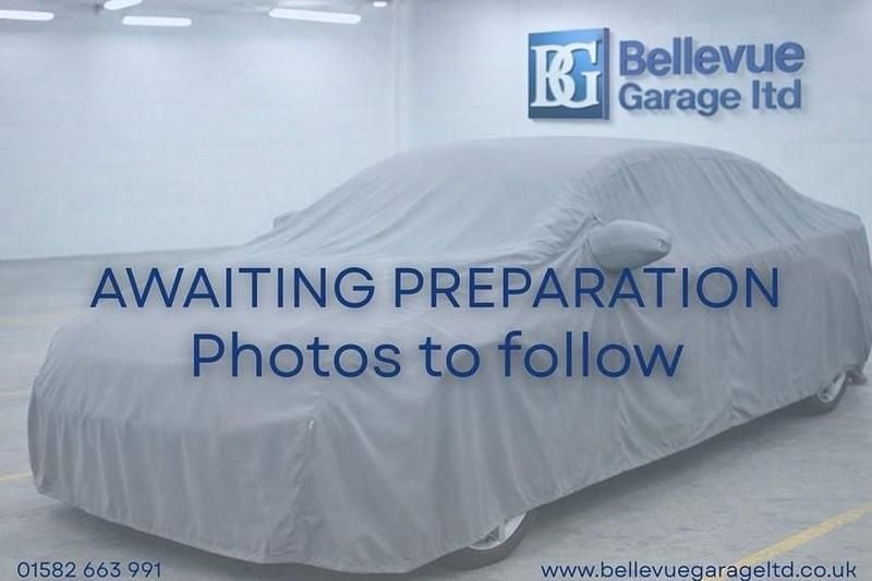 Blue Used 2019 Land Rover Range Rover Vogue SE SUV | £32,599 (Fair price) - Image 1/1