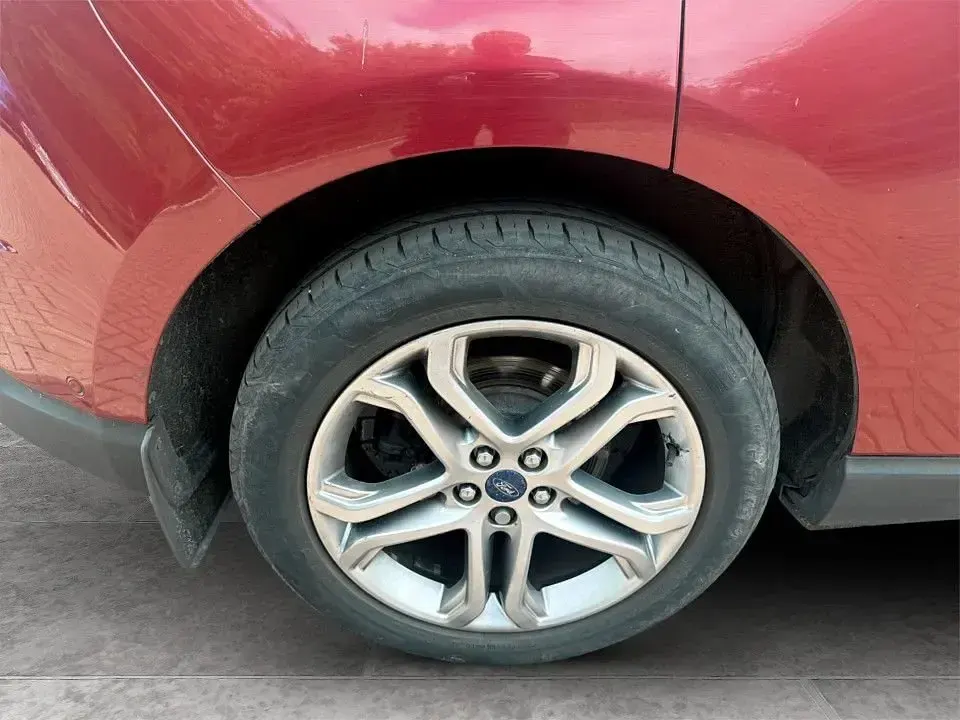 Used Ford Edge Titanium 210 HP (154 kW) 2016 Red SUV