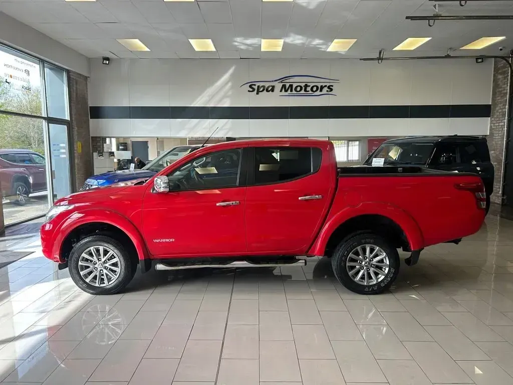 Used Mitsubishi L200 Warrior 2016 Red Pickup