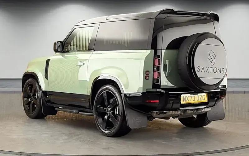 Used Land Rover Defender 75th Limited Edition 300 HP (220 kW) 2023 Grassmere green SUV